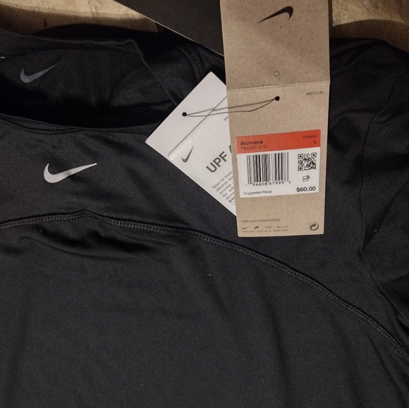 UV Running Top Women's Large Black Crew-Neck - Picture 7 of 7